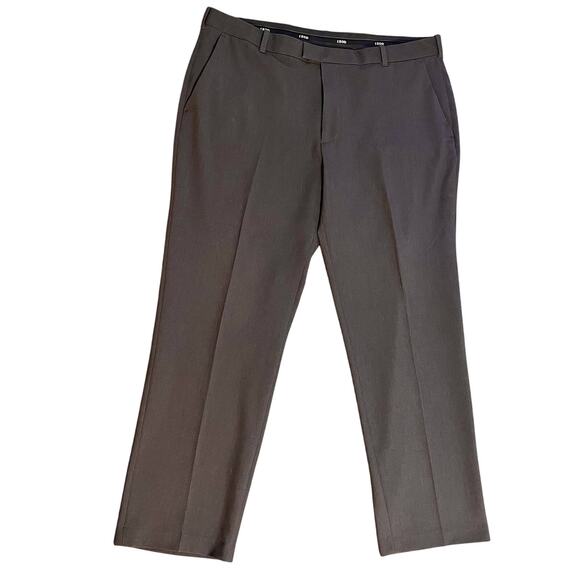 Izod Dress Pants Mens Size 38x29 Gray Straight Leg Classic Flat Front Trousers - Picture 1 of 6